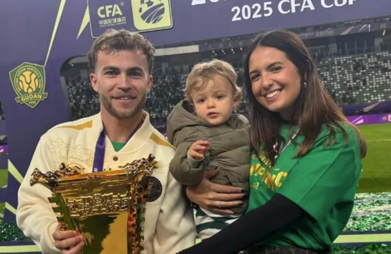 古加：想把中国的网购送货服务带回来，中国人的庆祝有点“冷漠”